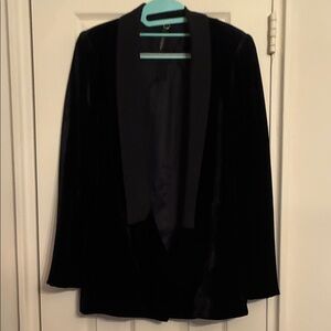 Poleci Elegant Black Velvet Blazer - NWOT